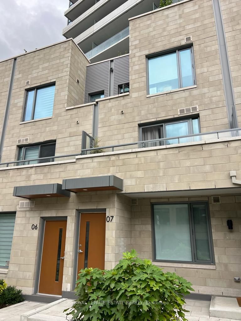 JUST LISTED: Th7 175 Pears AVE in Toronto